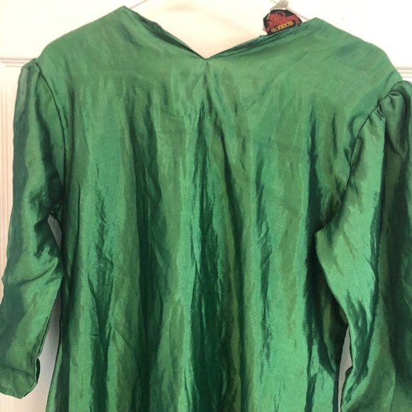 Handmade Embroidered Kurta Set With Green Lucknowi Chikankari Straight Kurta - Picture 12 of 14